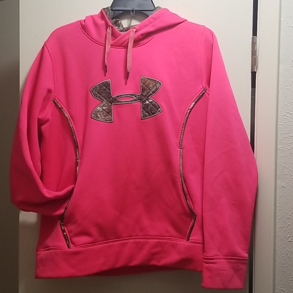 Under Armour sweatshirt